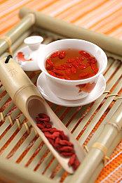 什么？衣服越多打架越”猛“？《魔爱狂想曲》服装系统大揭秘！